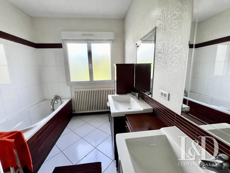 Maison Saint-Herblain - 7 chambres - 240m²