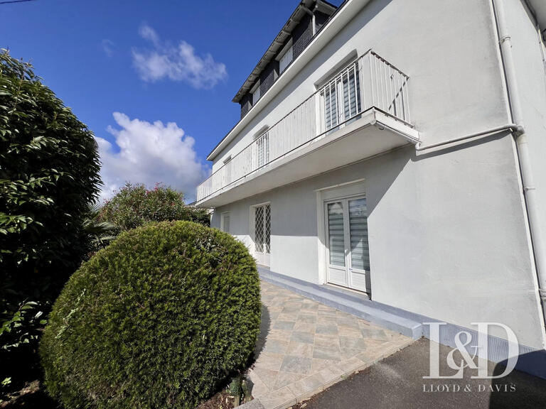 Maison Saint-Herblain - 7 chambres - 240m²