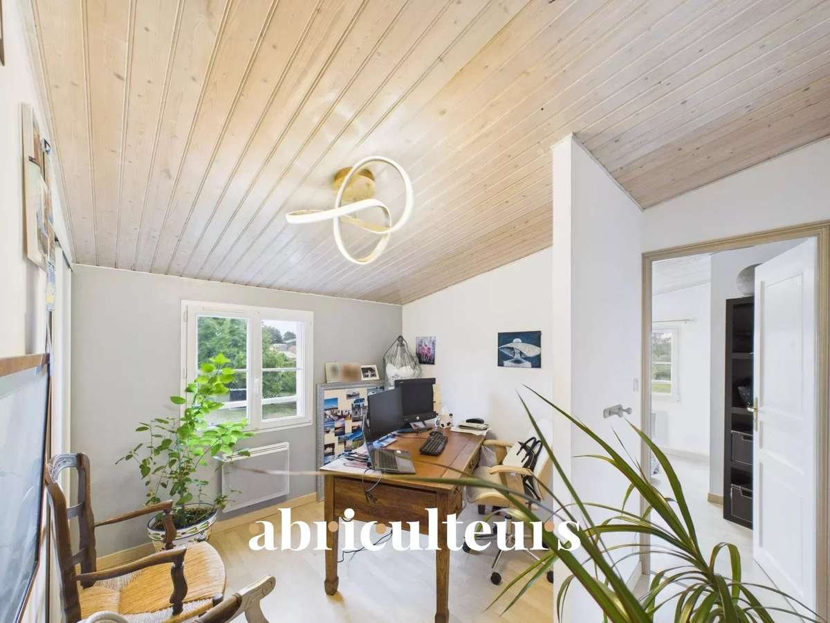 Maison Saint-Hilaire-de-Chaléons