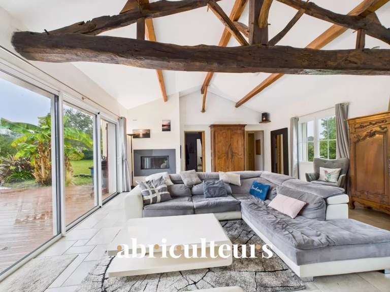 Maison Saint-Hilaire-de-Chaléons - 4 chambres - 188m²