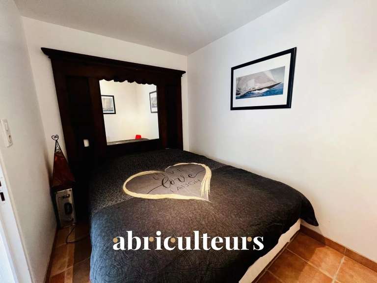 Maison Saint-Hilaire-de-Chaléons - 4 chambres - 188m²