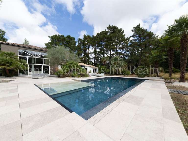 Maison Saint-Hilaire-de-Riez - 4 chambres - 264m²