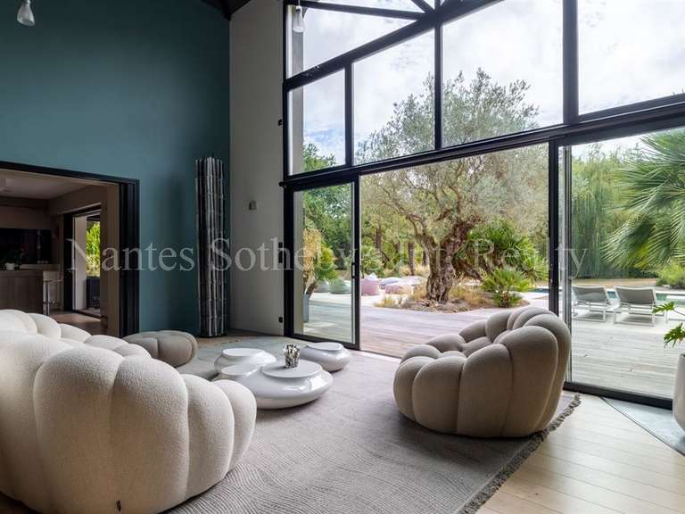 Maison Saint-Hilaire-de-Riez - 4 chambres - 264m²