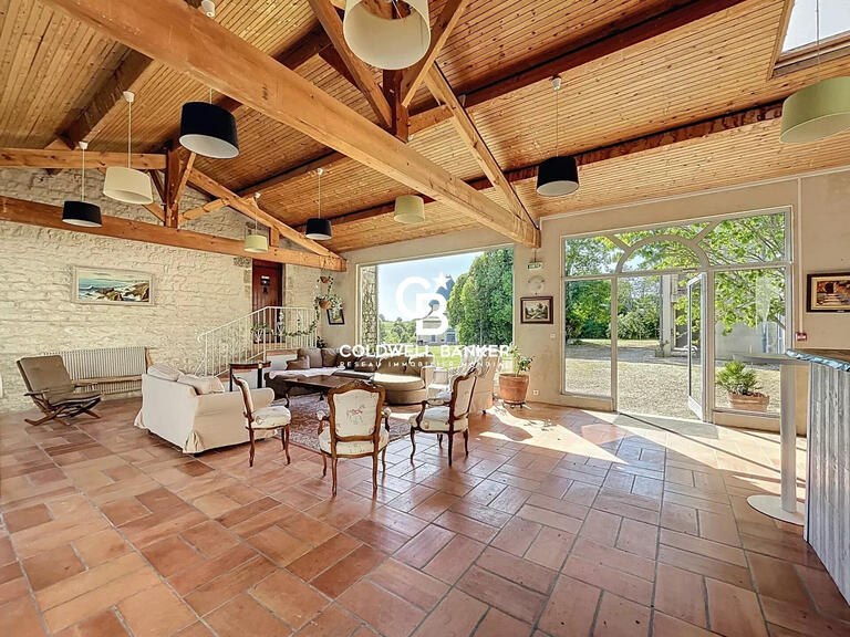 Maison Saint-Hilaire-de-Villefranche