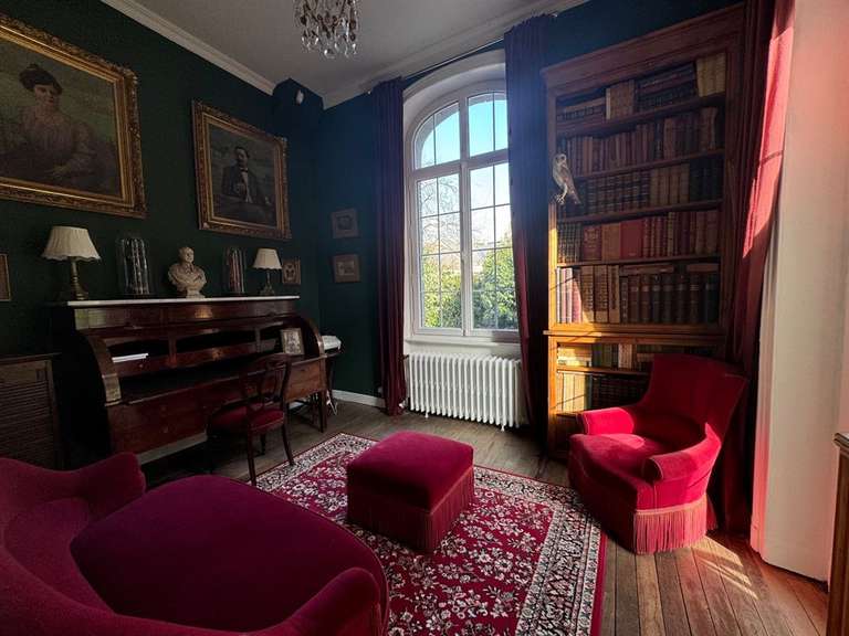 Maison Saint-Hilaire-du-Harcouët - 8 chambres - 350m²