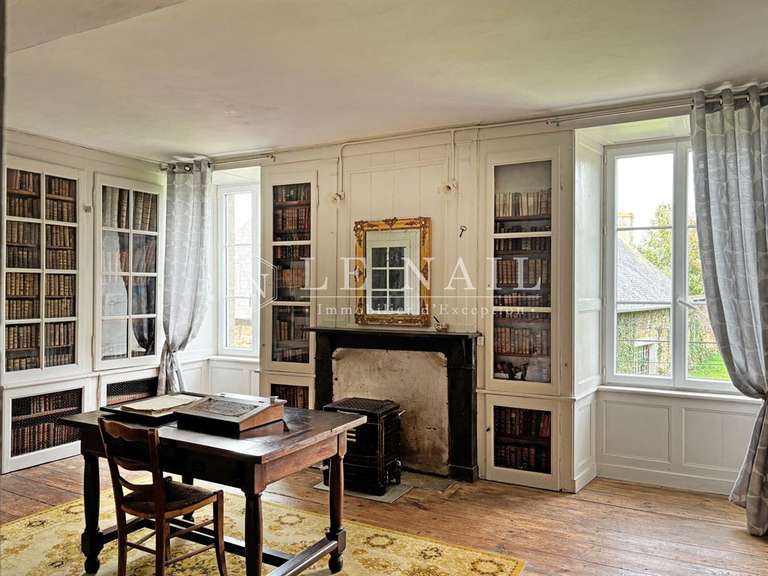 Manoir Saint-Hilaire-du-Harcouët - 6 chambres - 510m²