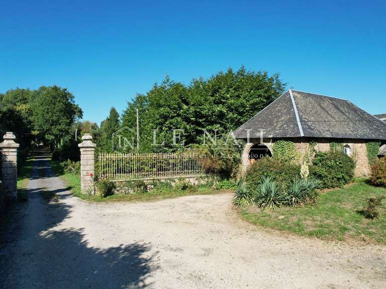 Manoir Saint-Hilaire-du-Harcouët - 6 chambres - 510m²
