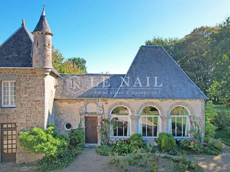 Manoir Saint-Hilaire-du-Harcouët - 6 chambres - 510m²