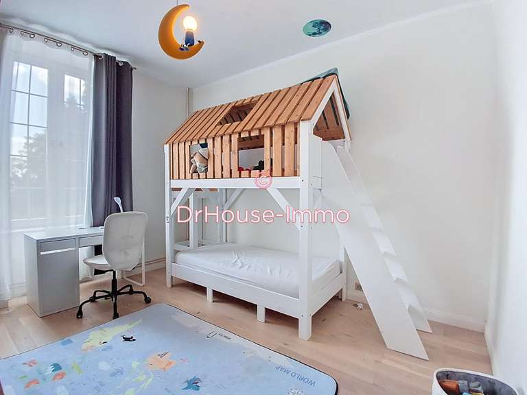 Villa Saint-Hilaire-du-Harcouët - 5 chambres - 199m²