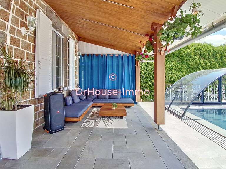 Villa Saint-Hilaire-du-Harcouët - 5 chambres - 199m²