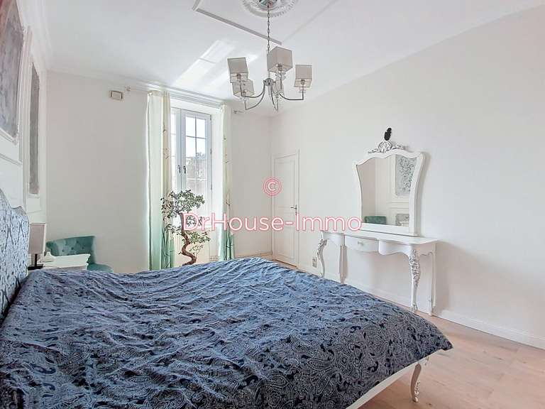 Villa Saint-Hilaire-du-Harcouët - 5 chambres - 199m²