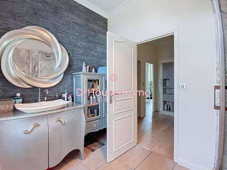 Villa Saint-Hilaire-du-Harcouët - 5 chambres - 199m²