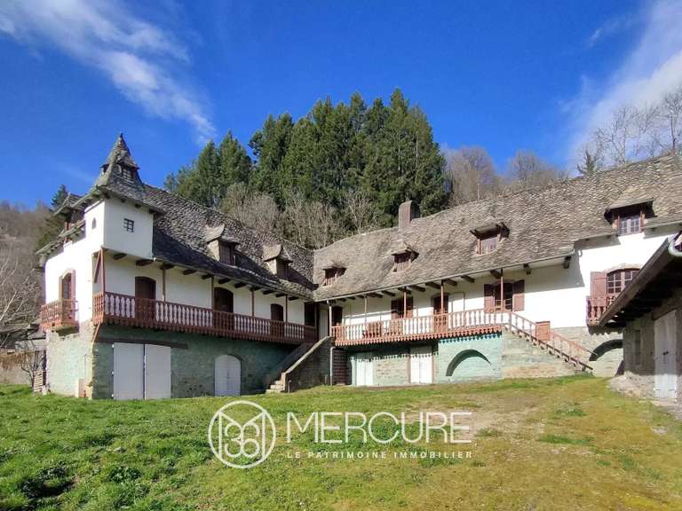 Château Saint-Hippolyte - 12 chambres - 350m²