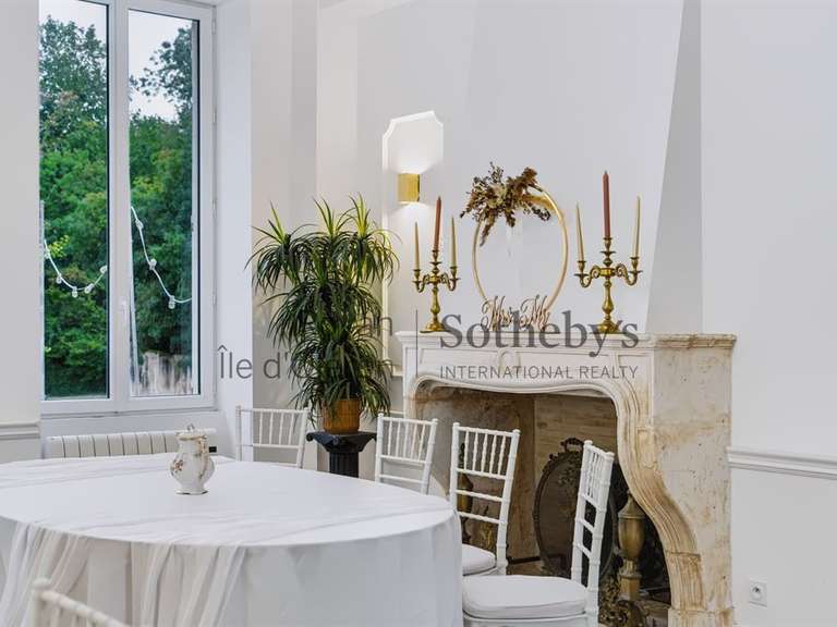 Maison Saint-Hippolyte - 768m²