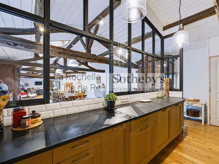 Maison Saint-Hippolyte - 768m²