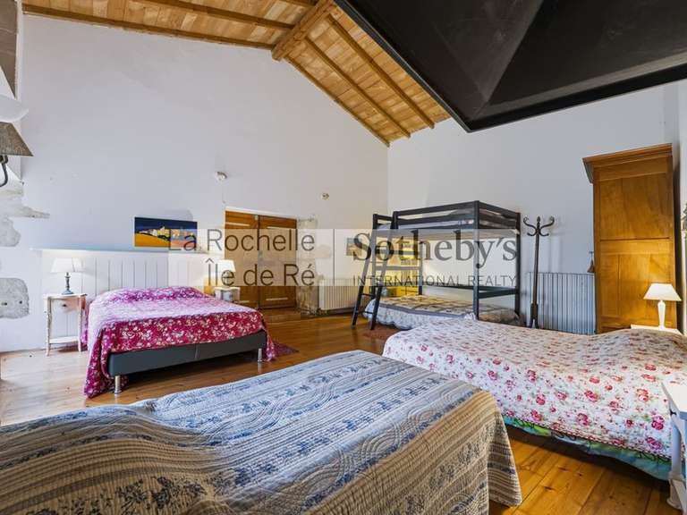 Maison Saint-Hippolyte - 768m²