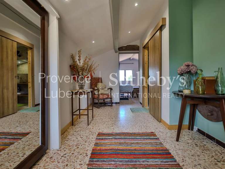 Maison Saint-Hippolyte-le-Graveyron - 5 chambres - 250m²
