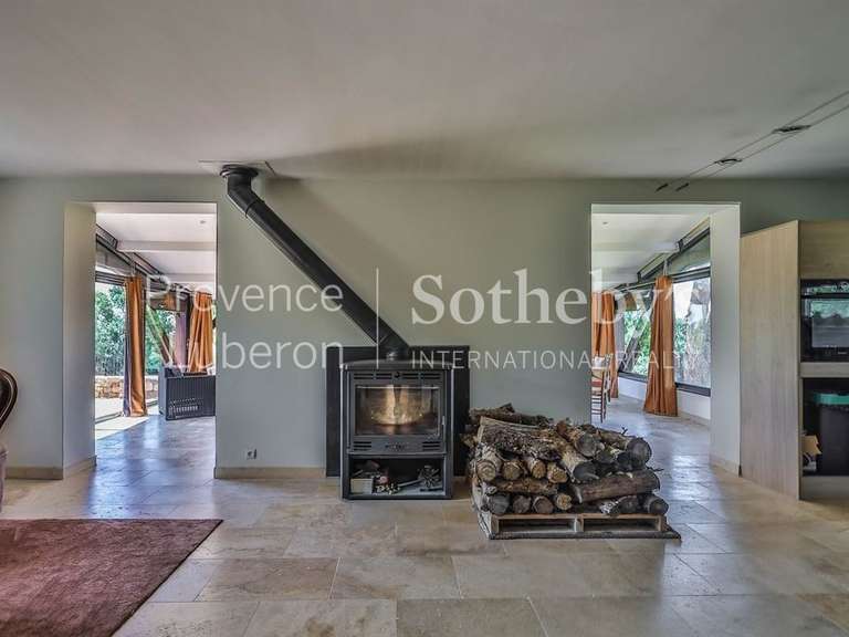 Maison Saint-Hippolyte-le-Graveyron - 5 chambres - 250m²