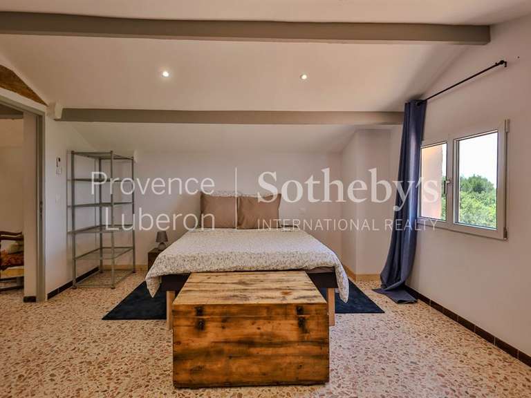 Maison Saint-Hippolyte-le-Graveyron - 5 chambres - 250m²