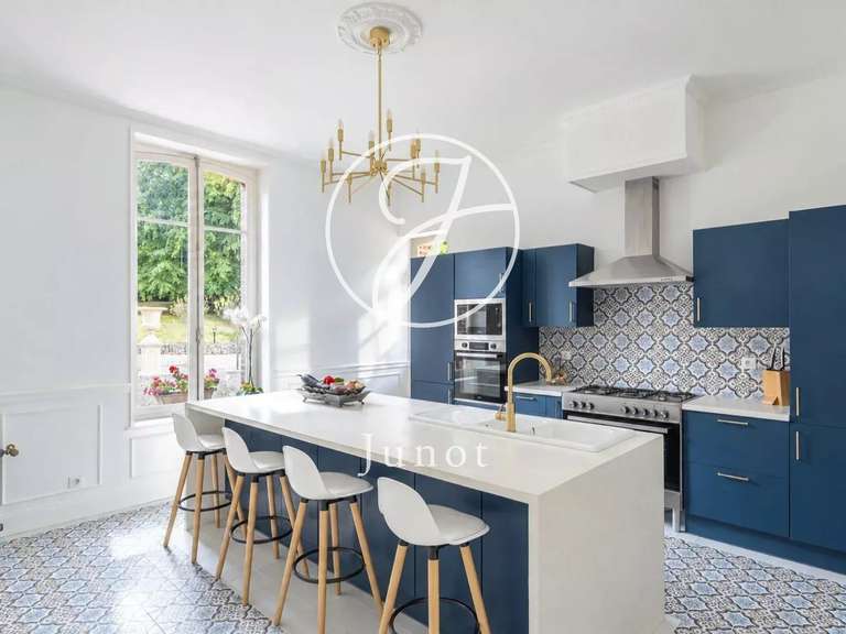 Château Saint-Illiers-la-Ville - 7 chambres - 407m²