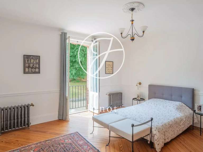 Château Saint-Illiers-la-Ville - 7 chambres - 407m²