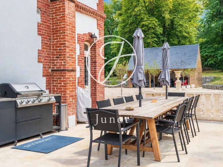 Château Saint-Illiers-la-Ville - 7 chambres - 407m²