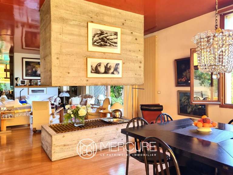 Maison Saint-Ismier - 4 chambres - 180m²