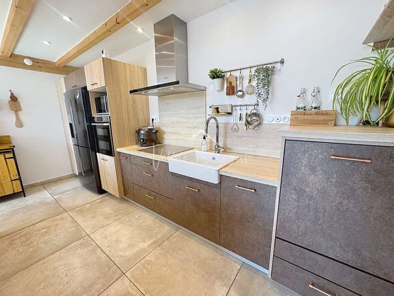 Maison Saint-Izaire - 4 chambres - 252m²