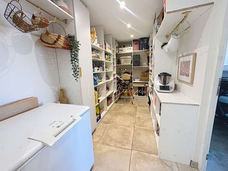 Maison Saint-Izaire - 4 chambres - 252m²
