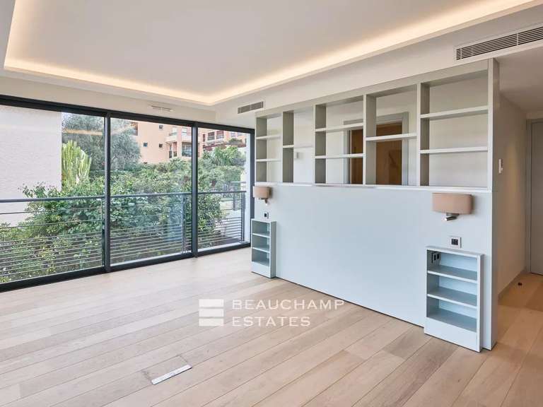 Apartment Saint-Jean-Cap-Ferrat - 4 bedrooms - 191m²