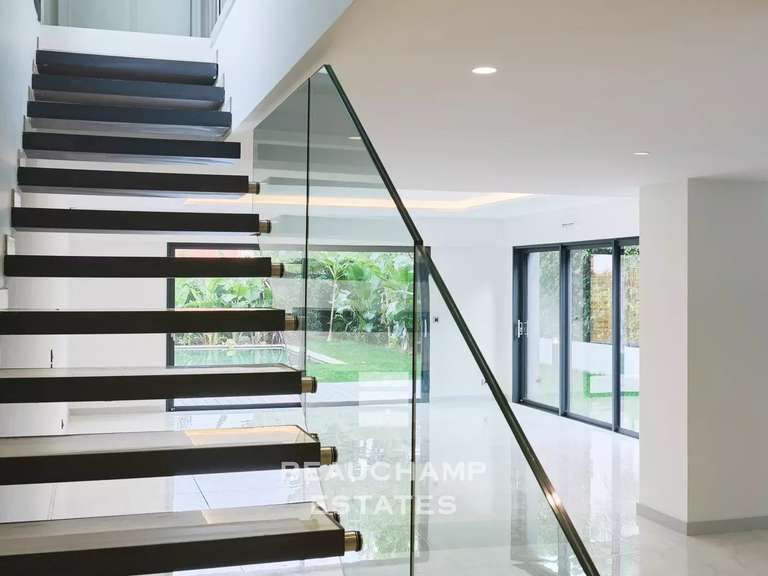 Apartment Saint-Jean-Cap-Ferrat - 4 bedrooms - 191m²