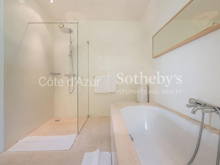Maison Saint-Jean-Cap-Ferrat - 4 chambres - 188m²