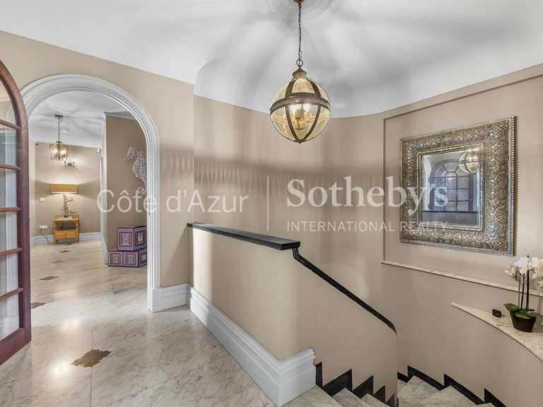 House Saint-Jean-Cap-Ferrat - 6 bedrooms - 403m²
