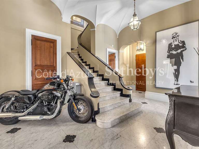 House Saint-Jean-Cap-Ferrat - 6 bedrooms - 403m²
