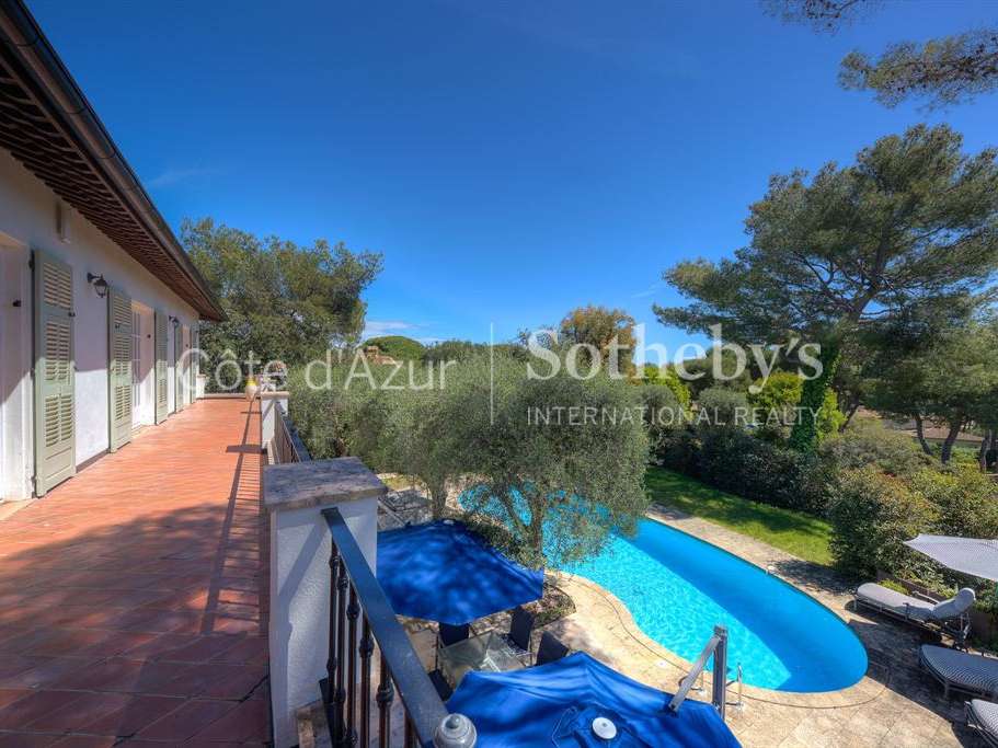 House Saint-Jean-Cap-Ferrat