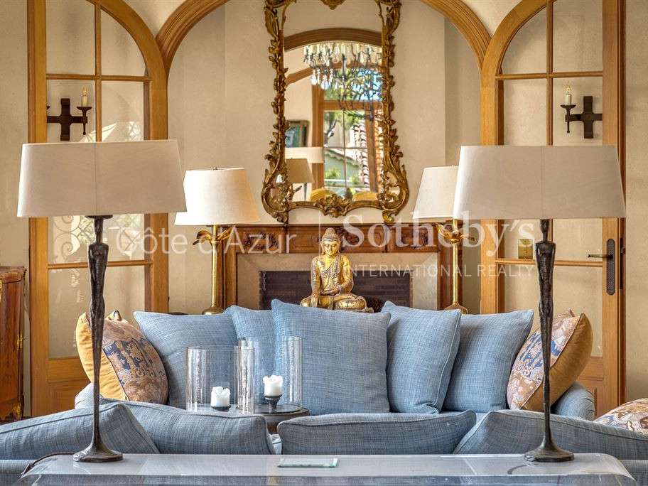 House Saint-Jean-Cap-Ferrat