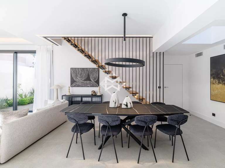 Maison Saint-Jean-Cap-Ferrat - 4 chambres - 136m²