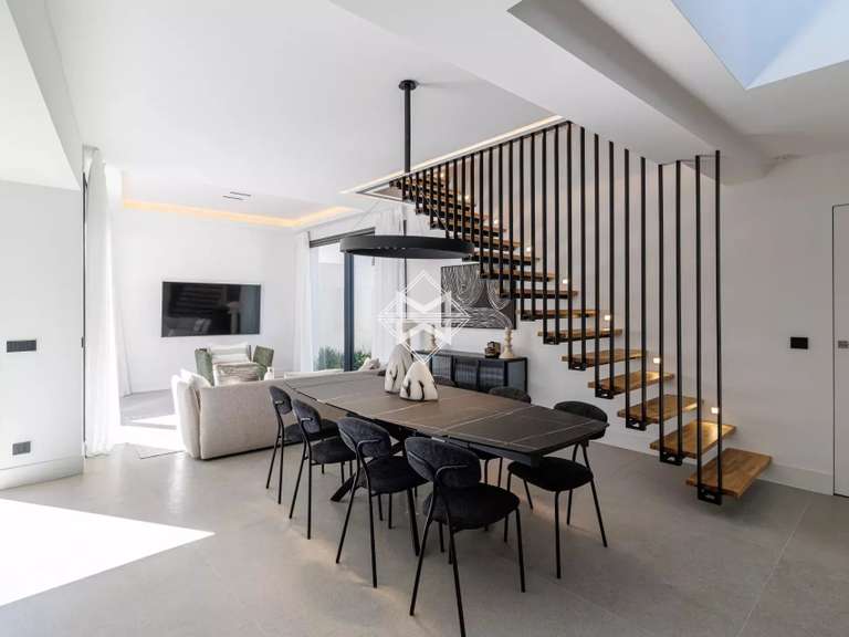 Maison Saint-Jean-Cap-Ferrat - 4 chambres - 136m²