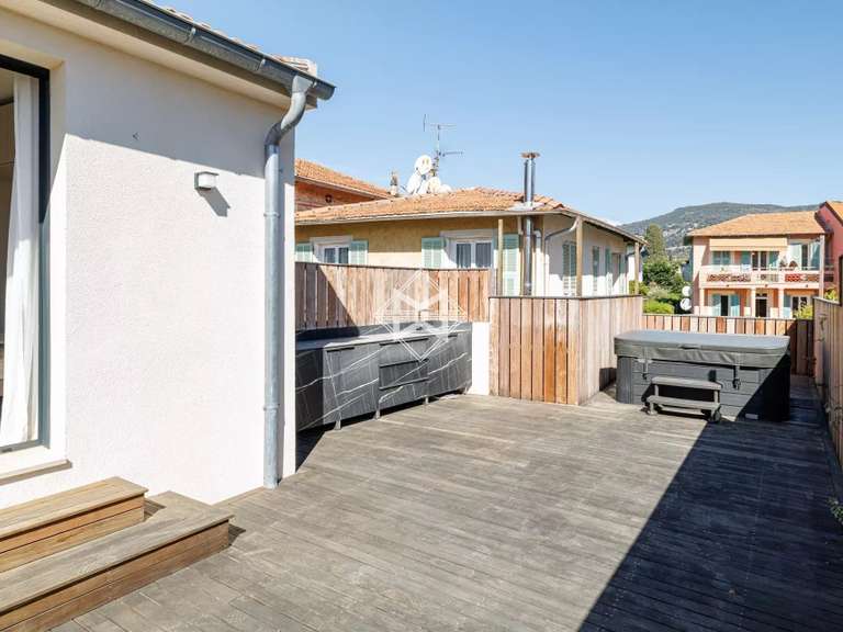 Maison Saint-Jean-Cap-Ferrat - 4 chambres - 136m²