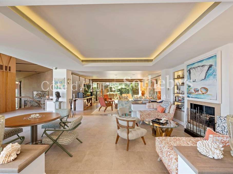 House Saint-Jean-Cap-Ferrat