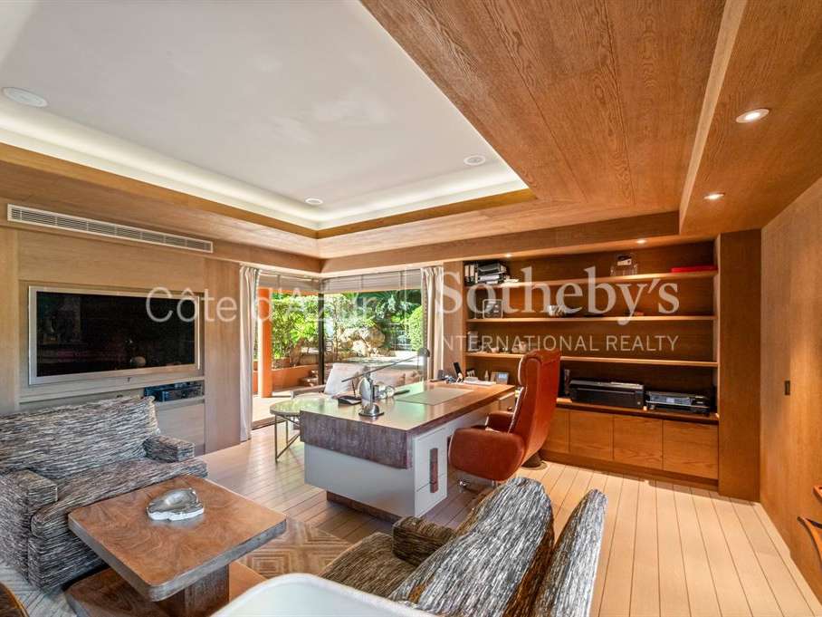 House Saint-Jean-Cap-Ferrat
