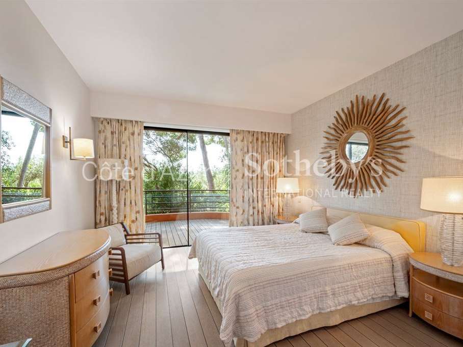 House Saint-Jean-Cap-Ferrat