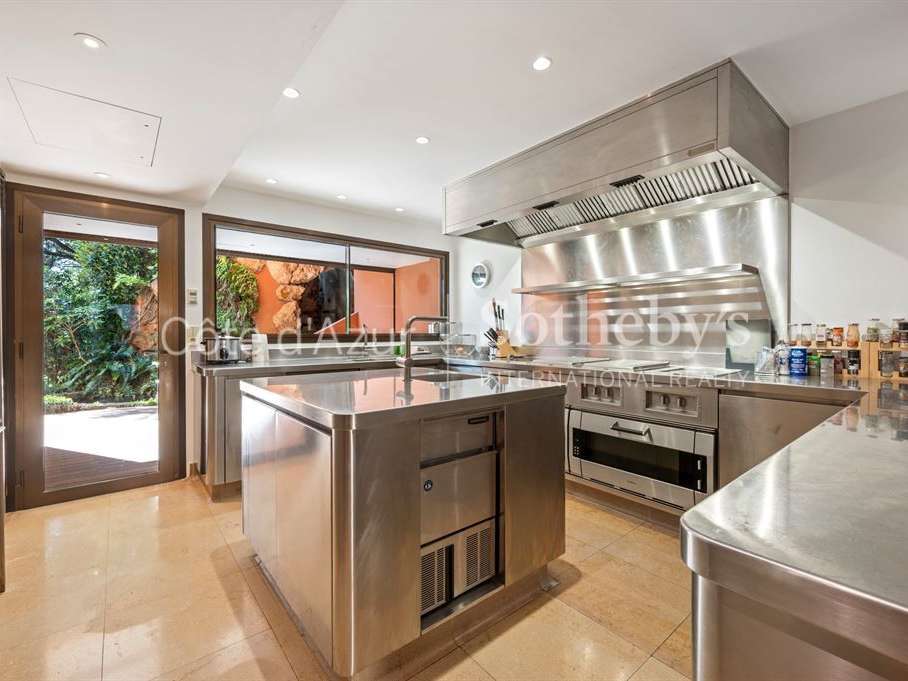 House Saint-Jean-Cap-Ferrat