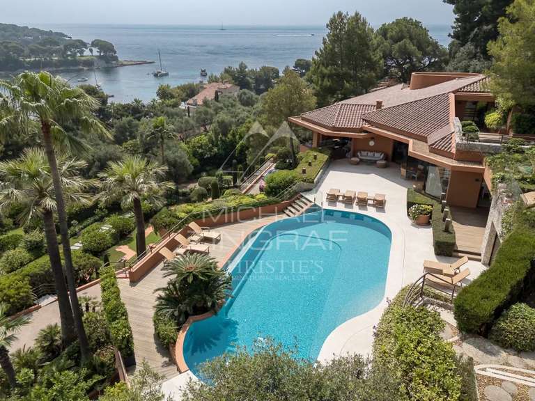 Propriété Saint-Jean-Cap-Ferrat - 13 chambres - 830m²