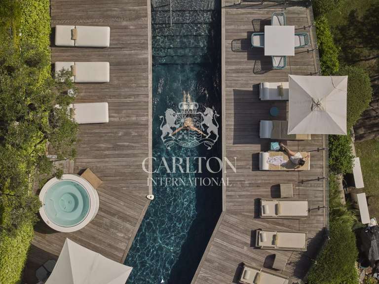 Propriété Saint-Jean-Cap-Ferrat - 5 chambres - 1000m²