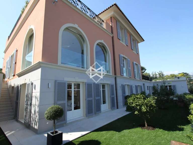 Villa Saint-Jean-Cap-Ferrat - 6 chambres - 650m²