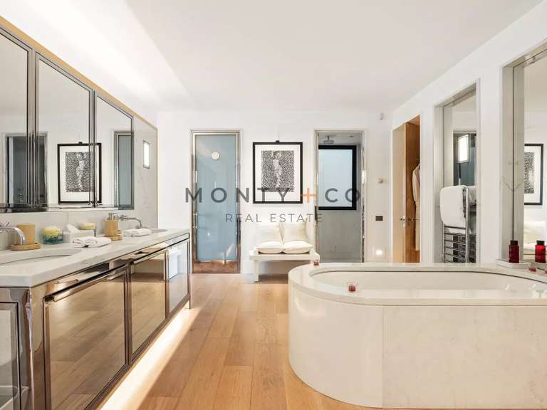 Villa Saint-Jean-Cap-Ferrat - 5 chambres - 1250m²