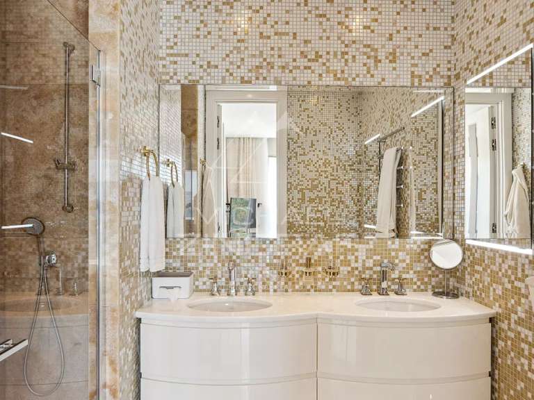 Villa Saint-Jean-Cap-Ferrat - 5 bedrooms - 613m²