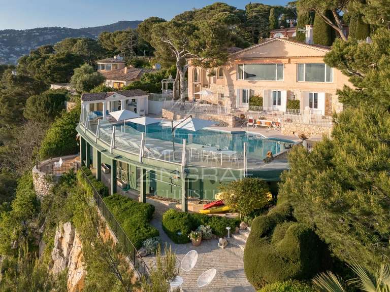 Villa Saint-Jean-Cap-Ferrat - 5 bedrooms - 450m²