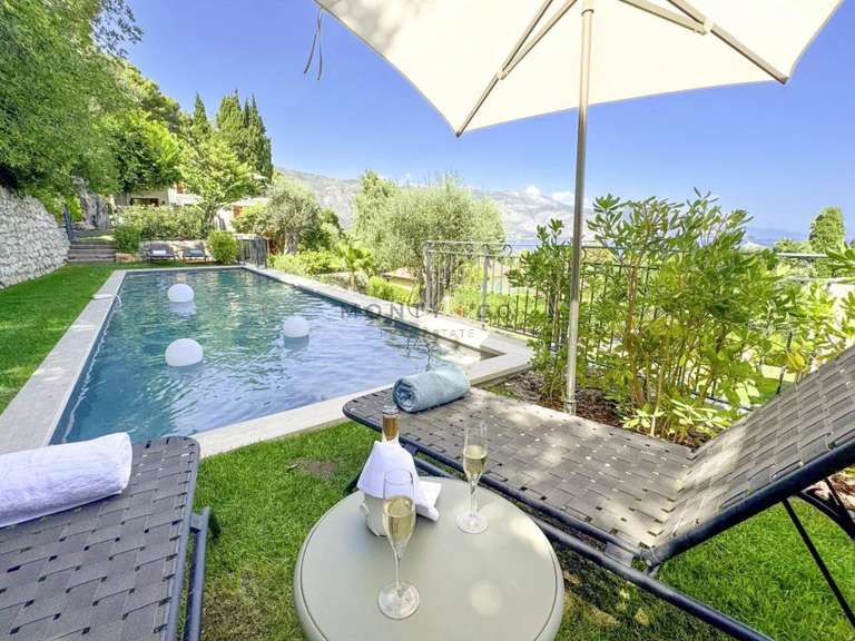 Villa with Sea view Saint-Jean-Cap-Ferrat - 4 bedrooms - 190m²